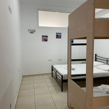 Sisifou Hostel Corinth Exterior photo